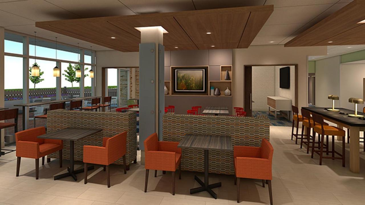 Holiday Inn Express & Suites - Milwaukee West Allis By Ihg Exterior photo